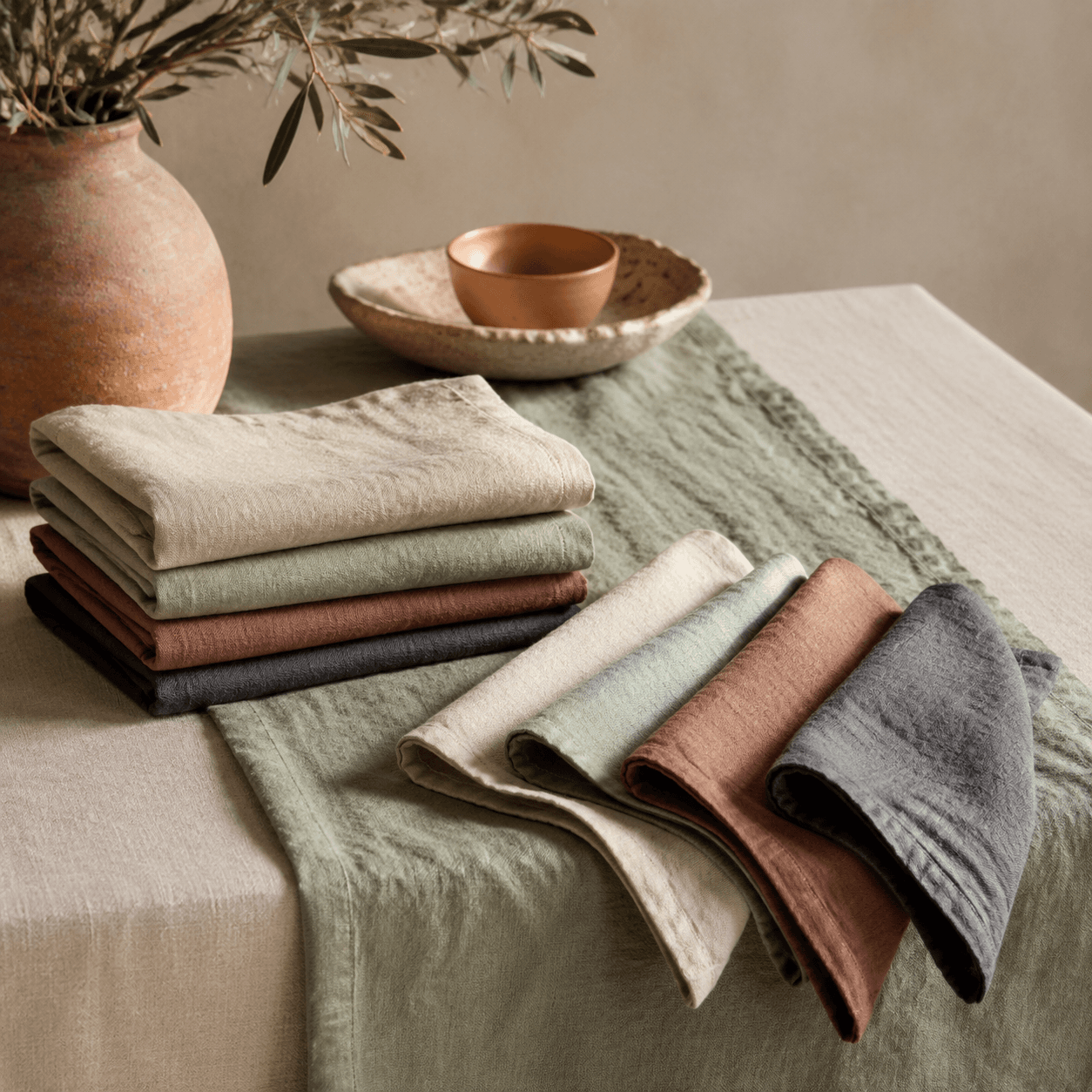 Linen Napkin & Runner Set